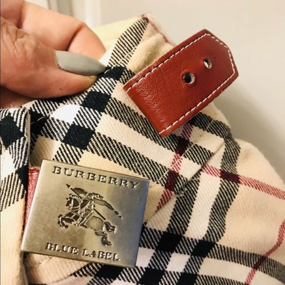 Burberry skirt - Picture 2 of 3